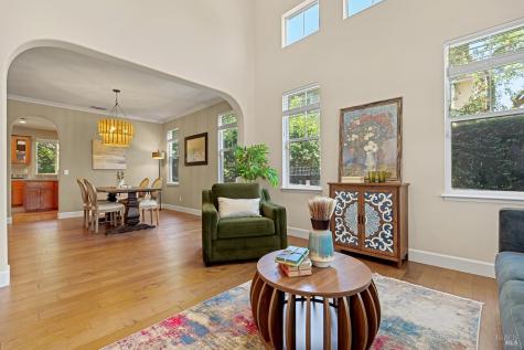 68 Pinheiro Circle Novato CA 94945