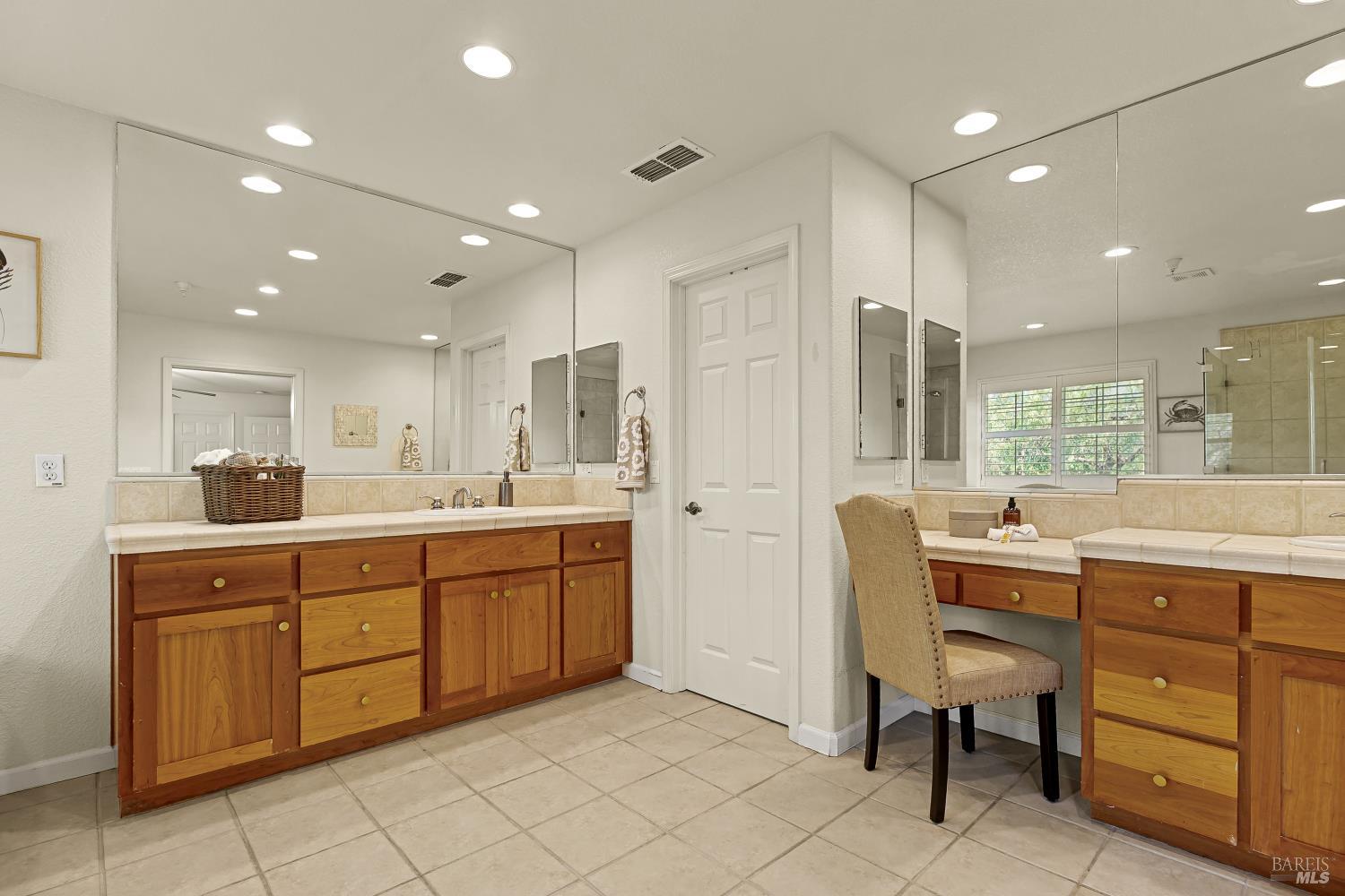 68 Pinheiro Circle Novato CA 94945