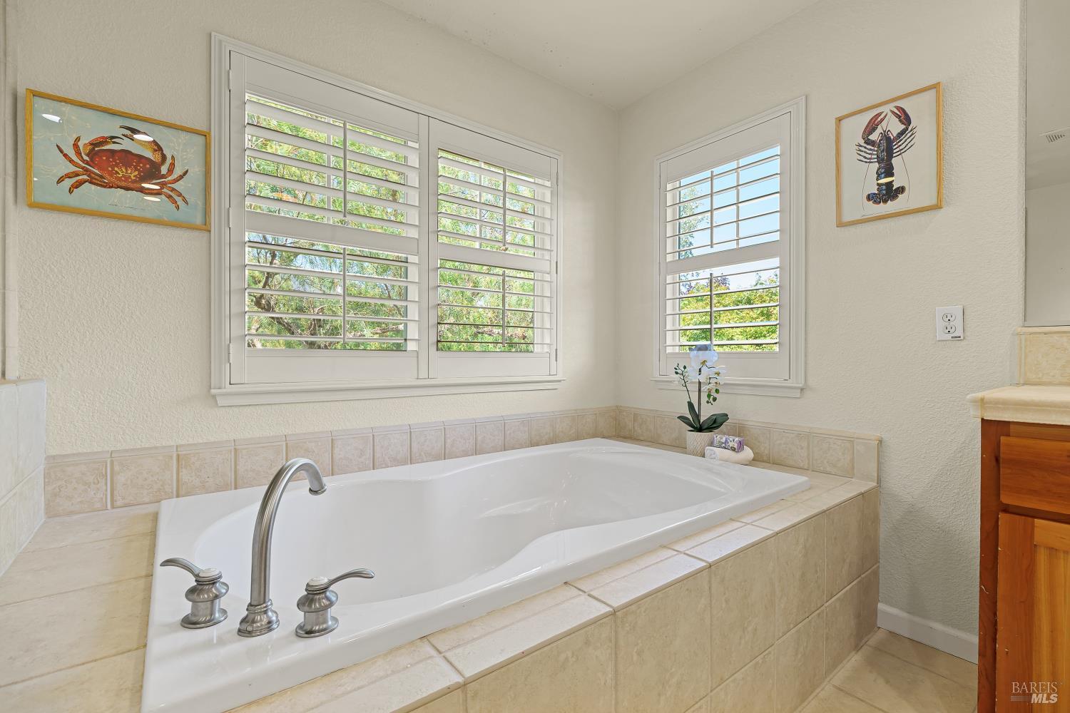 68 Pinheiro Circle Novato CA 94945