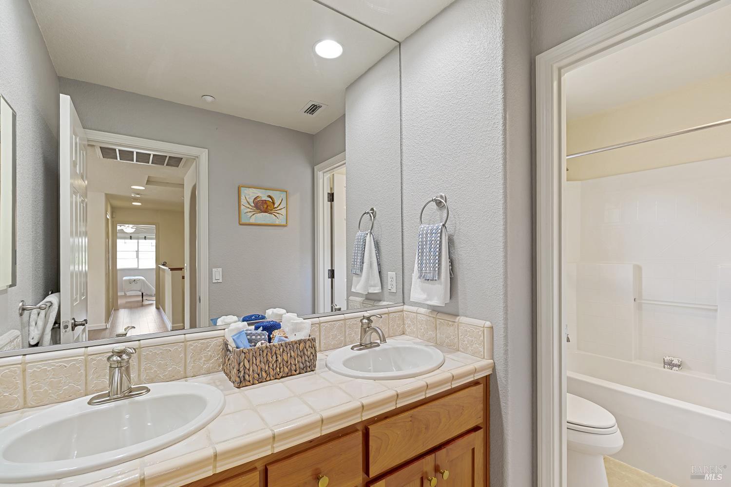 68 Pinheiro Circle Novato CA 94945