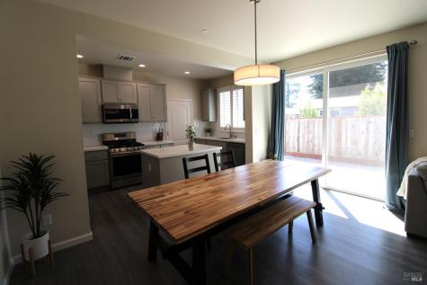 1498 Cavendish Avenue Santa Rosa CA 95401