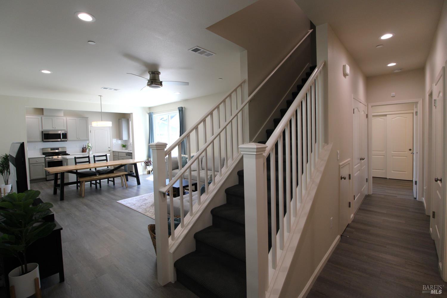 1498 Cavendish Avenue Santa Rosa CA 95401