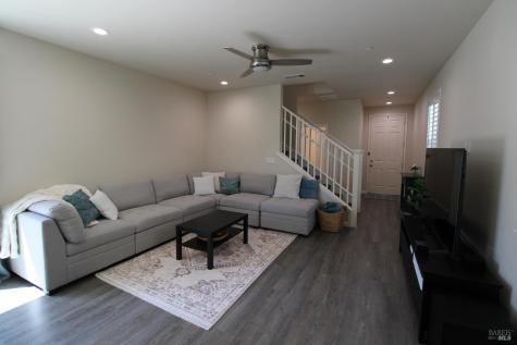 1498 Cavendish Avenue Santa Rosa CA 95401