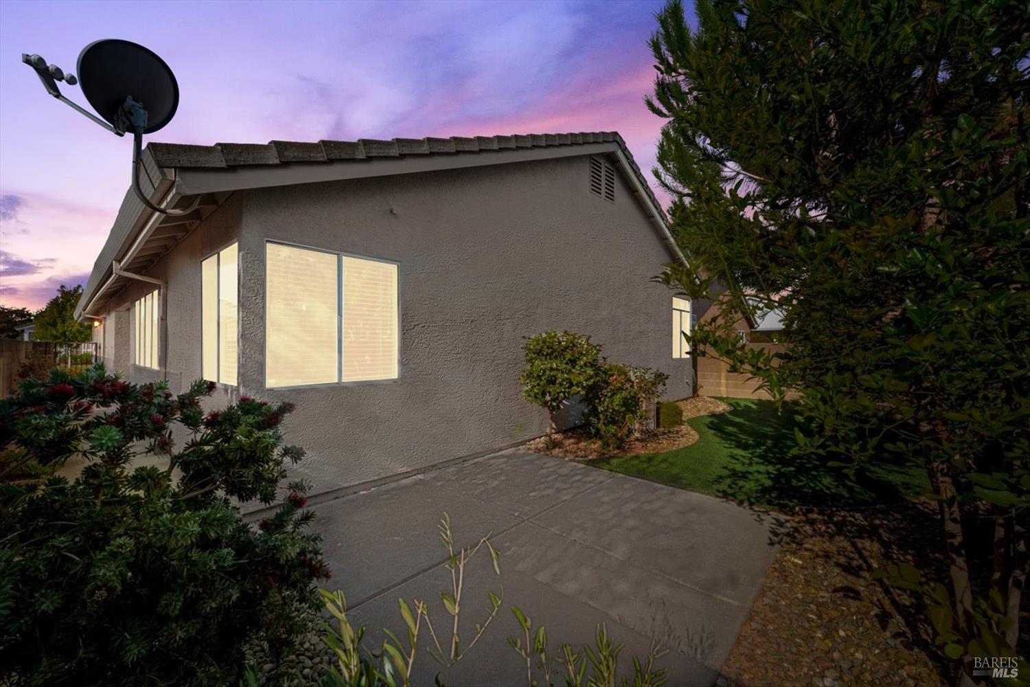 460 Mandarin Circle Vacaville CA 95687