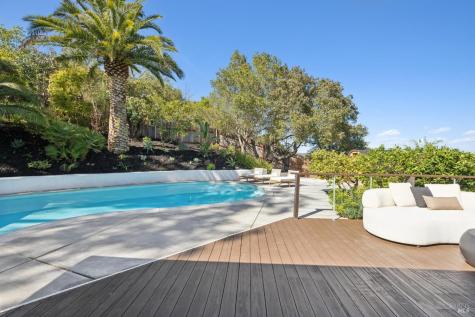 105 Oak Ridge Road San Rafael CA 94903