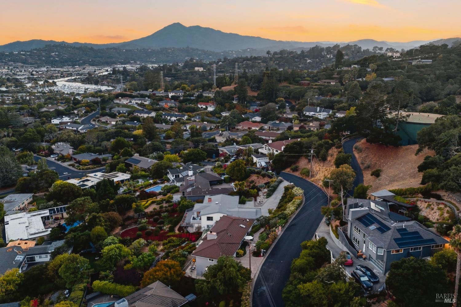29 Dorian Way San Rafael CA 94901