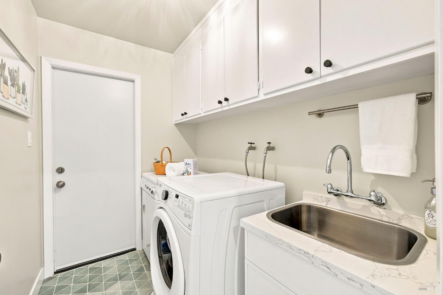 29 Dorian Way San Rafael CA 94901