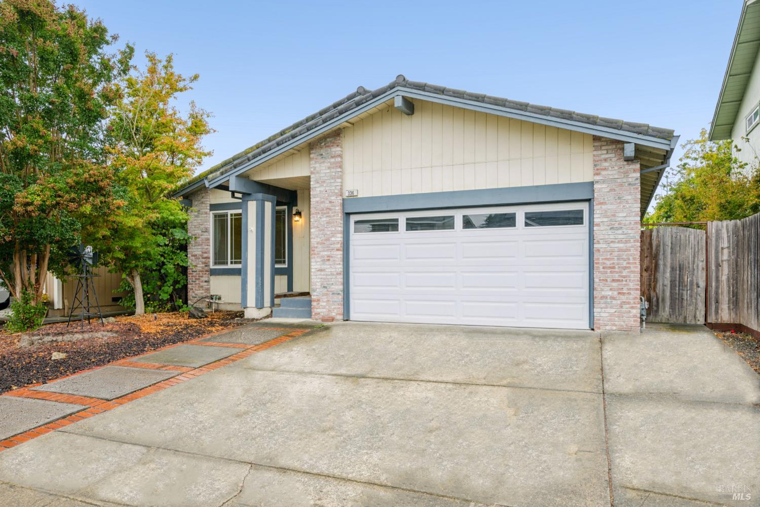 336 Kiva Place Santa Rosa CA 95403