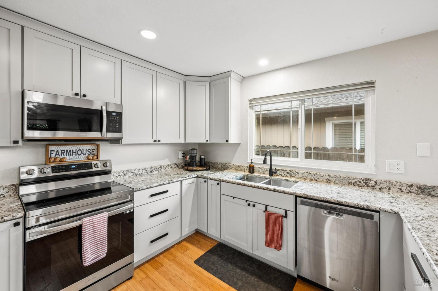 336 Kiva Place Santa Rosa CA 95403