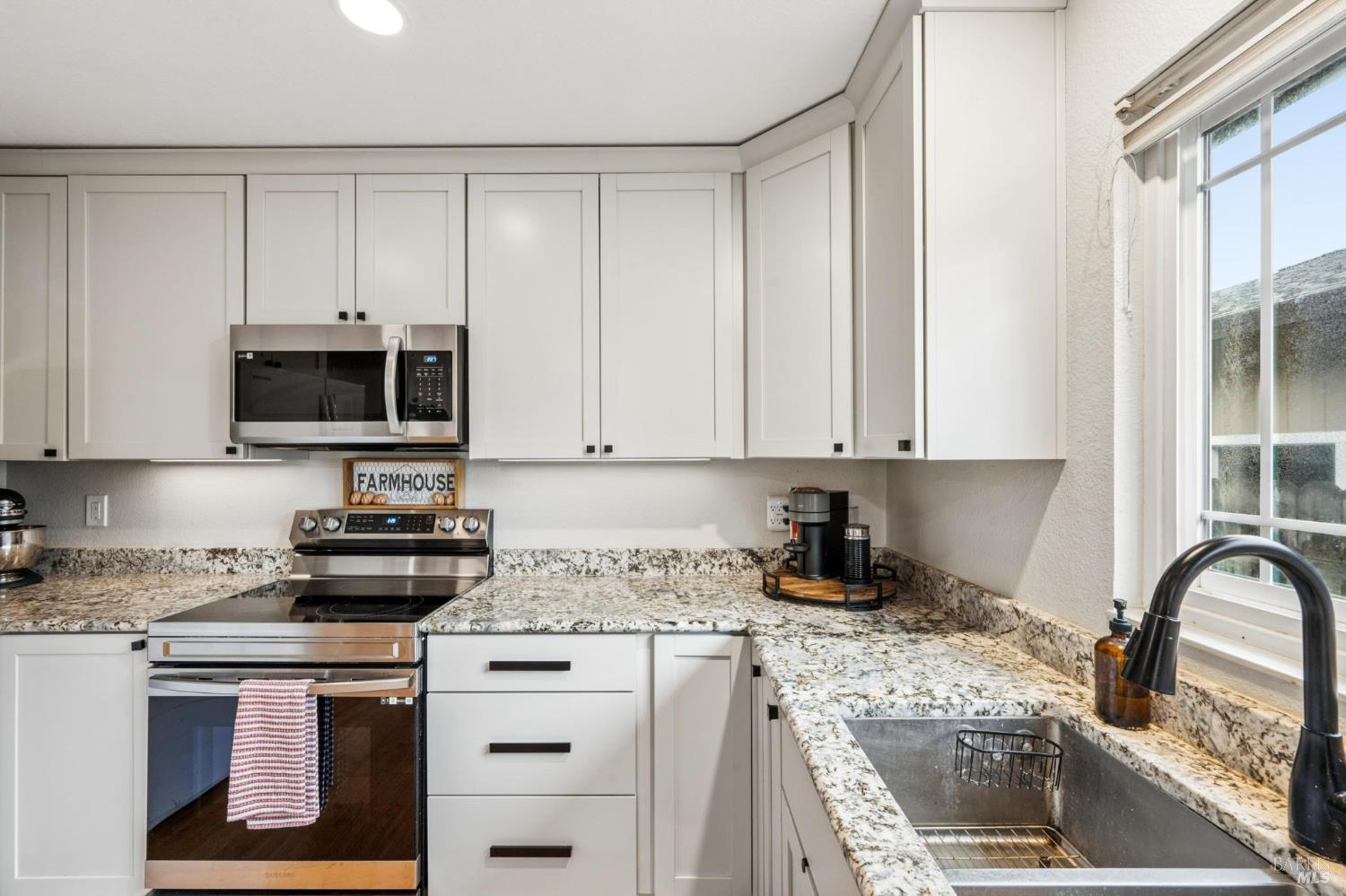 336 Kiva Place Santa Rosa CA 95403