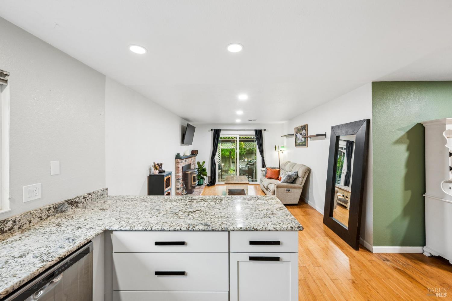 336 Kiva Place Santa Rosa CA 95403