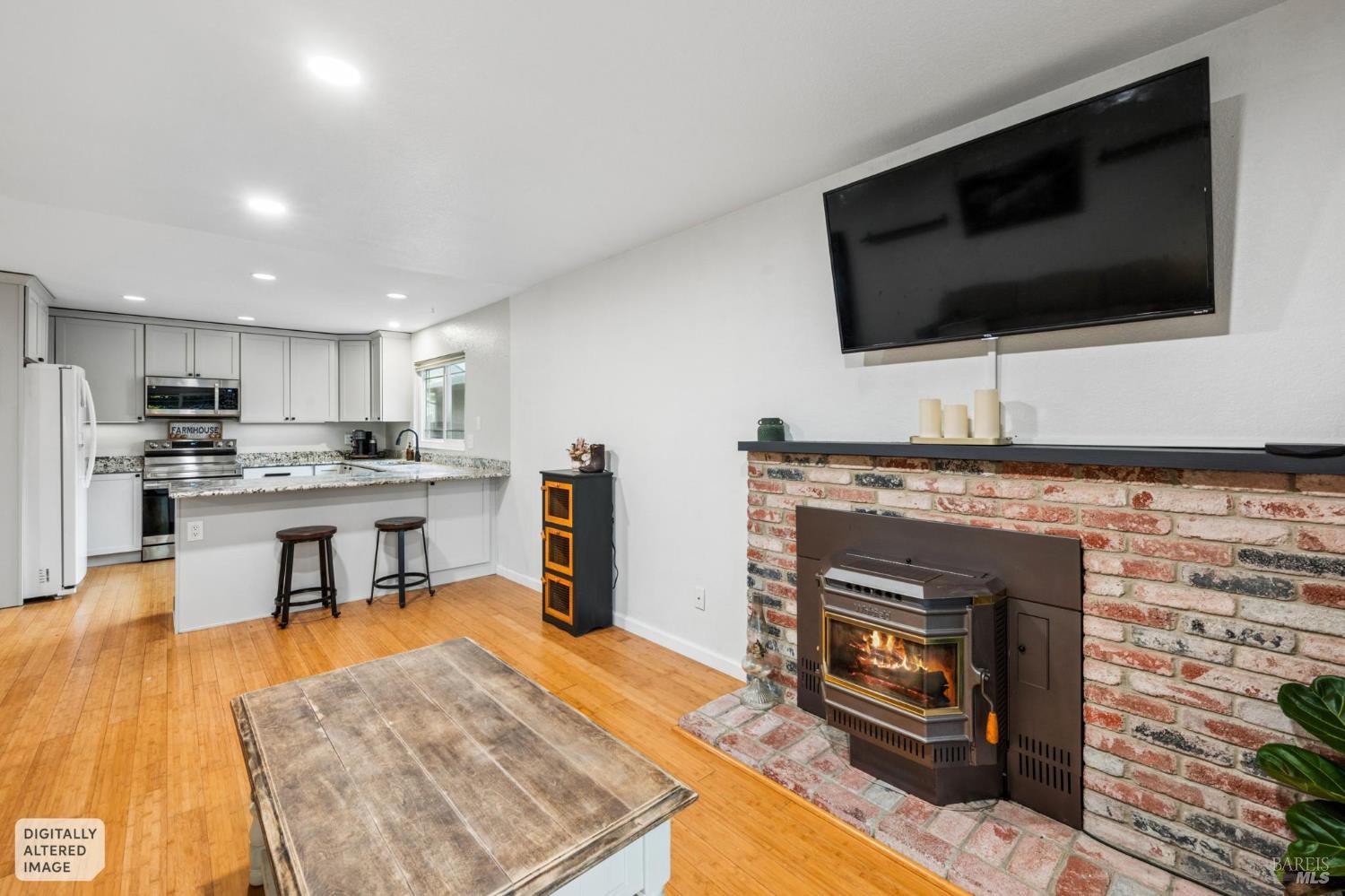 336 Kiva Place Santa Rosa CA 95403