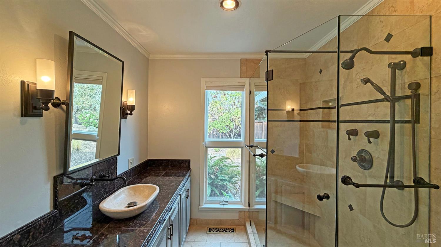 2090 Sierra Place Ukiah CA 95482