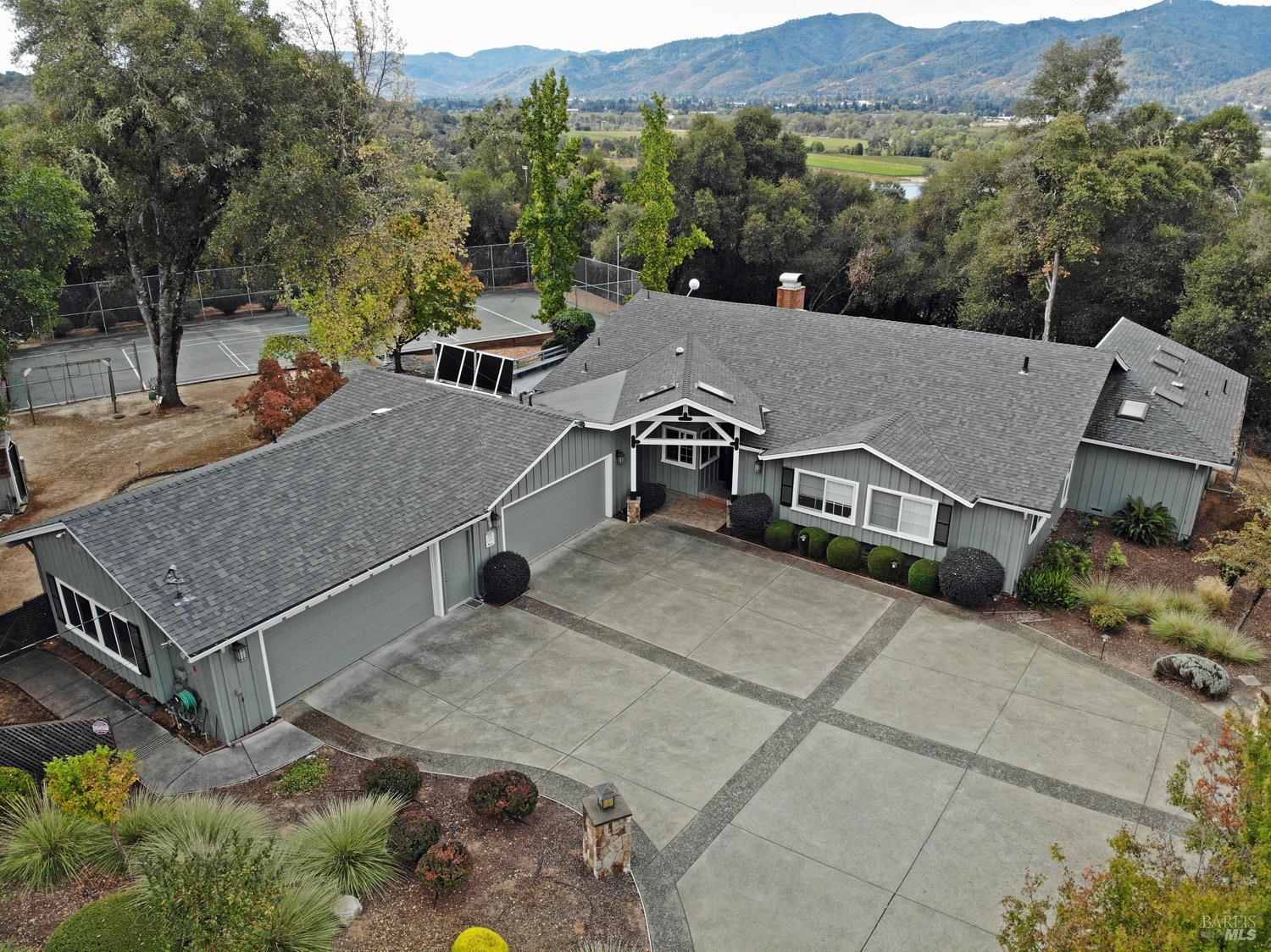 2090 Sierra Place Ukiah CA 95482
