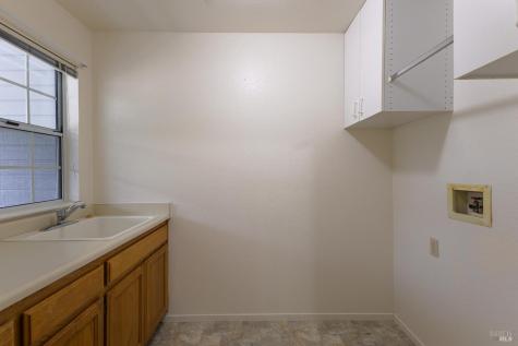 1195 Exeter Santa Rosa CA 95401