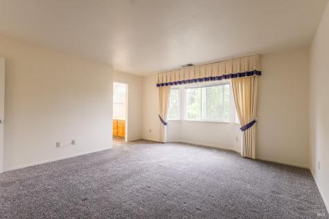 1195 Exeter Santa Rosa CA 95401