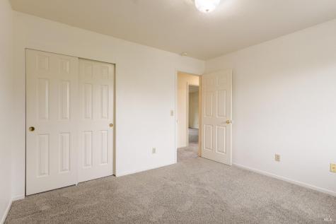 1195 Exeter Santa Rosa CA 95401