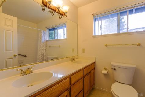 1195 Exeter Santa Rosa CA 95401