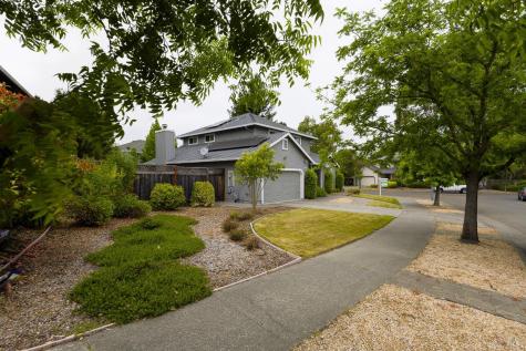 1195 Exeter Santa Rosa CA 95401