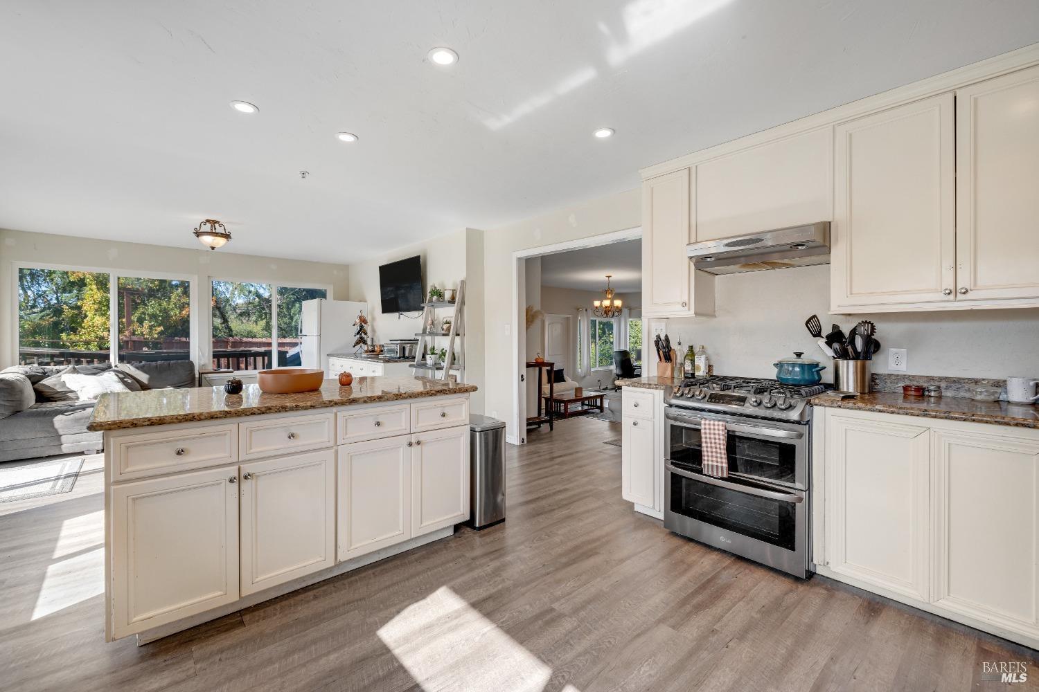 4310 Lichau Road Penngrove CA 94951