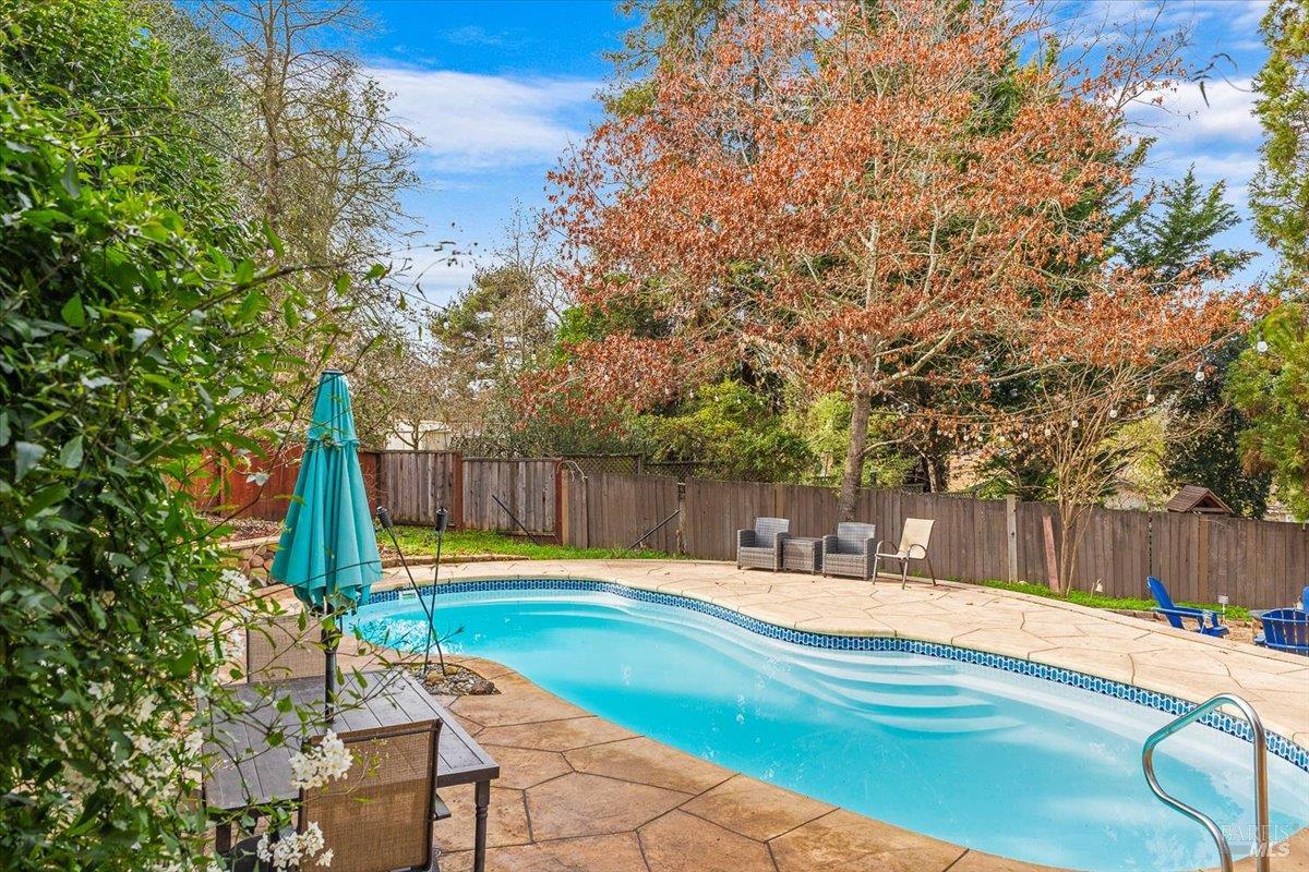 5739 Owls Nest Drive Santa Rosa CA 95409