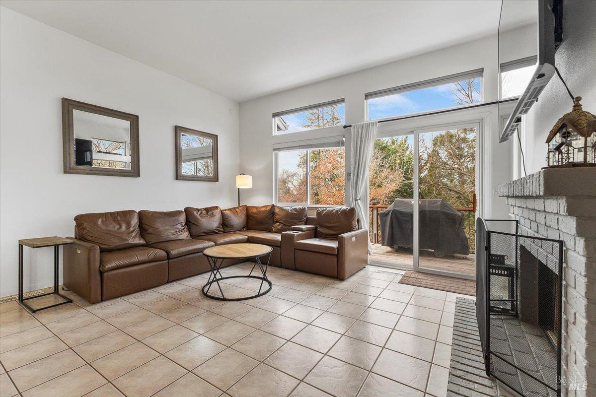 5739 Owls Nest Drive Santa Rosa CA 95409