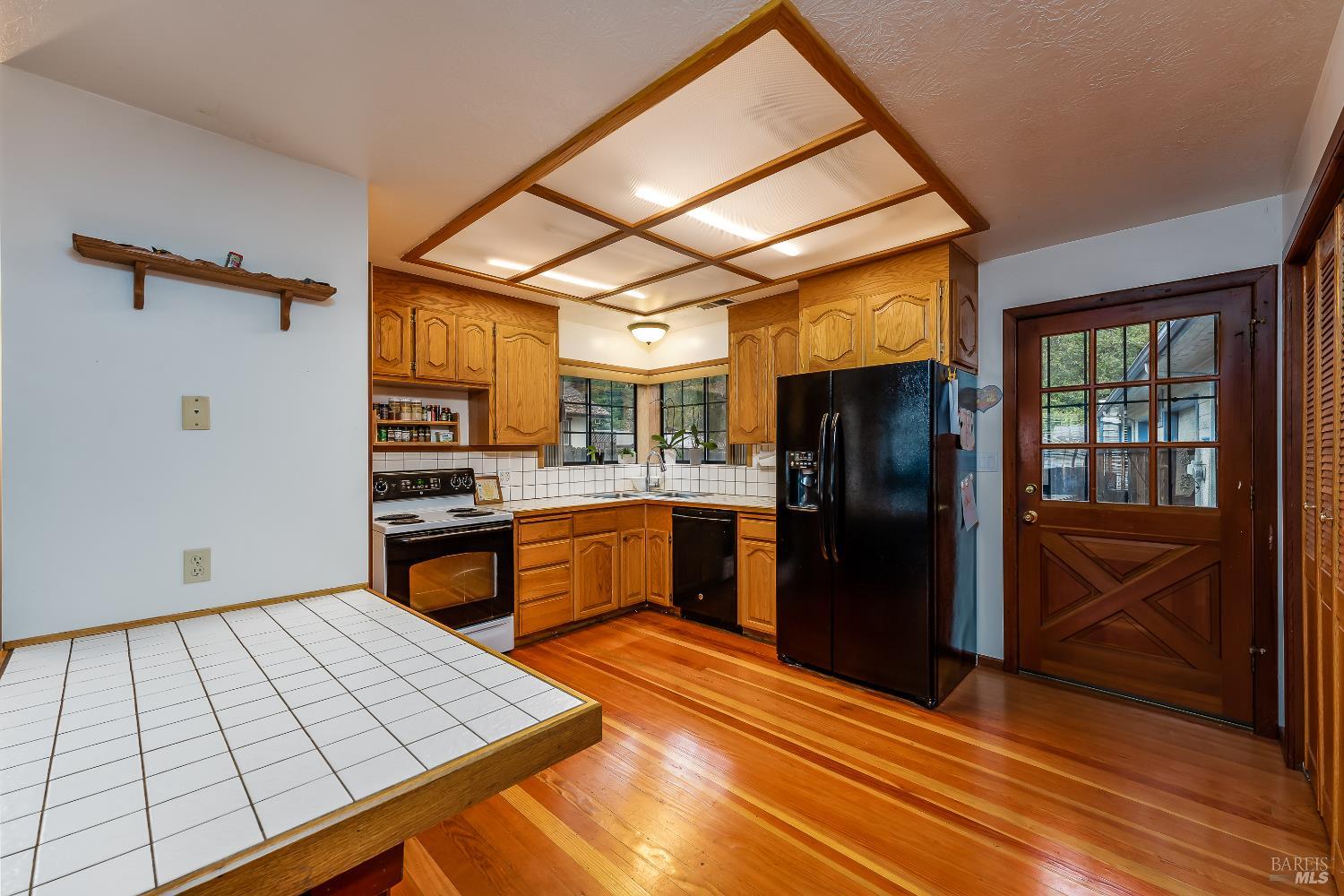1096 W Standley Street Ukiah CA 95482