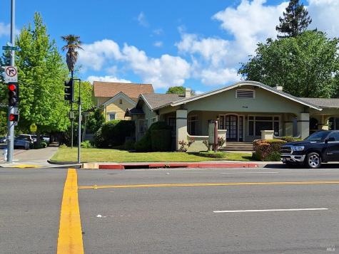 705 College Avenue Santa Rosa CA 95404