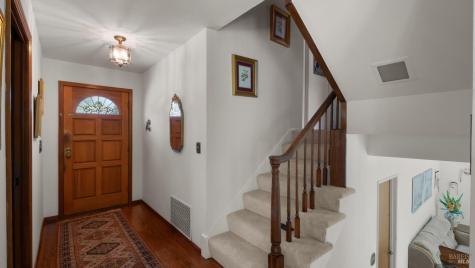 2797 Las Gallinas Avenue San Rafael CA 94903