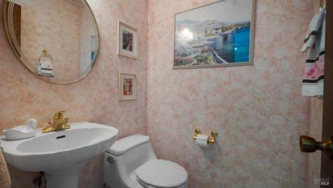 2797 Las Gallinas Avenue San Rafael CA 94903