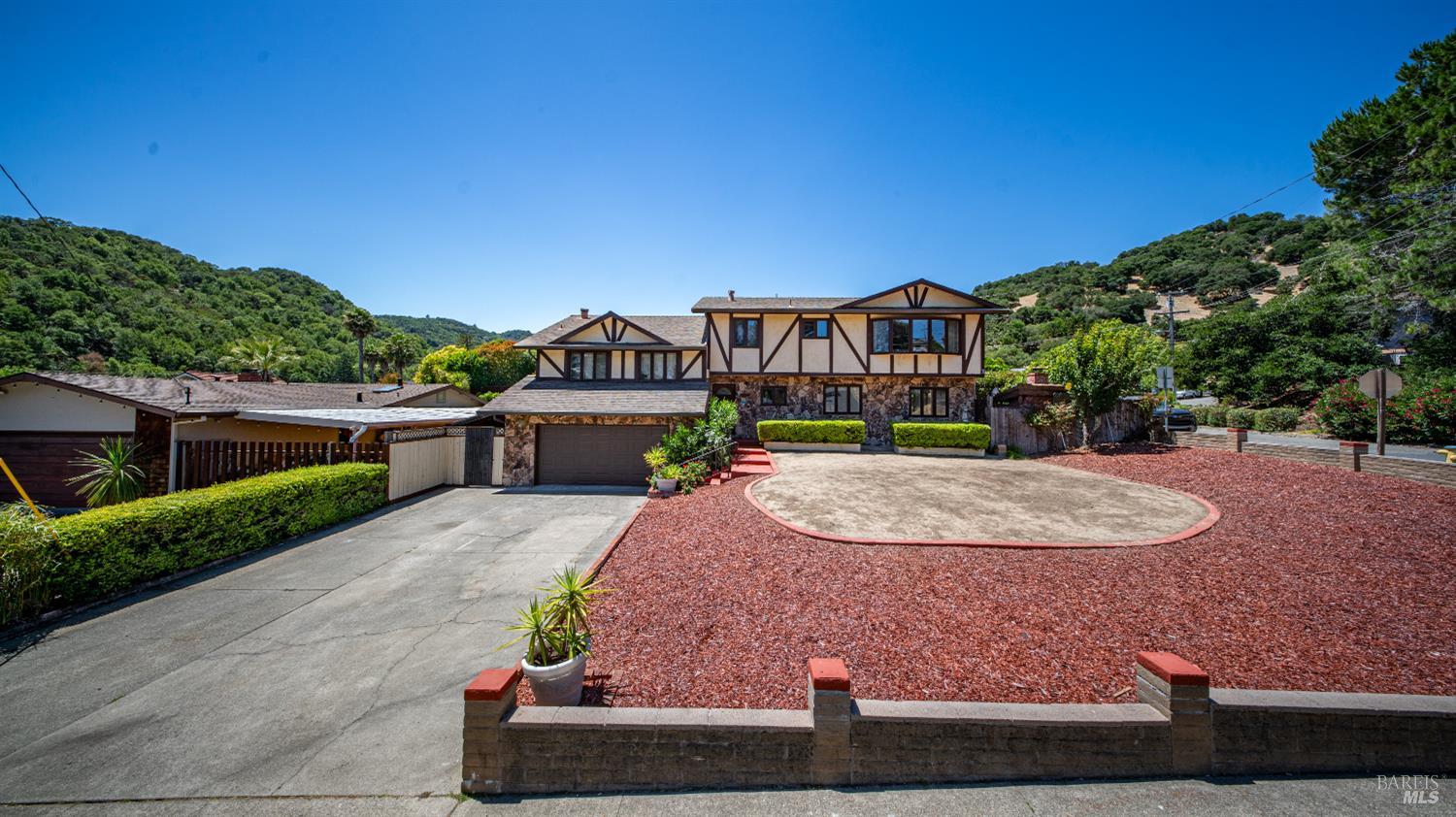 2797 Las Gallinas Avenue San Rafael CA 94903