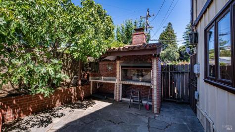 2797 Las Gallinas Avenue San Rafael CA 94903