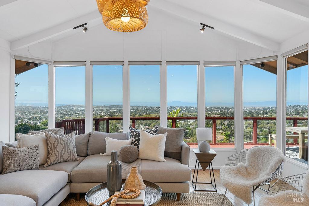 335 Skyline Drive Vallejo CA 94591