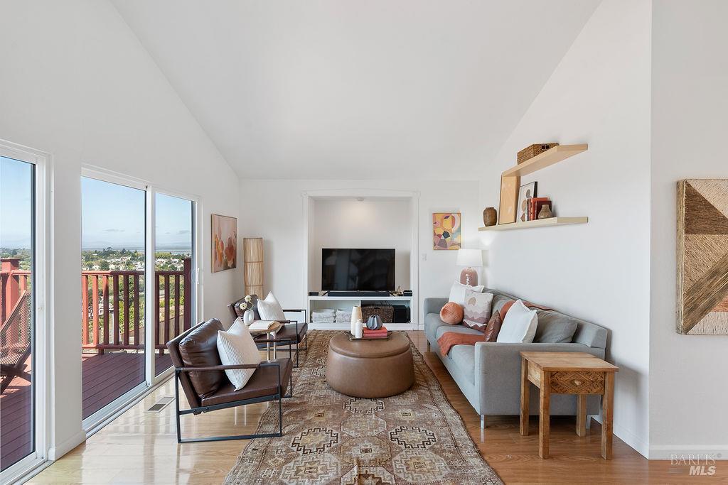 335 Skyline Drive Vallejo CA 94591