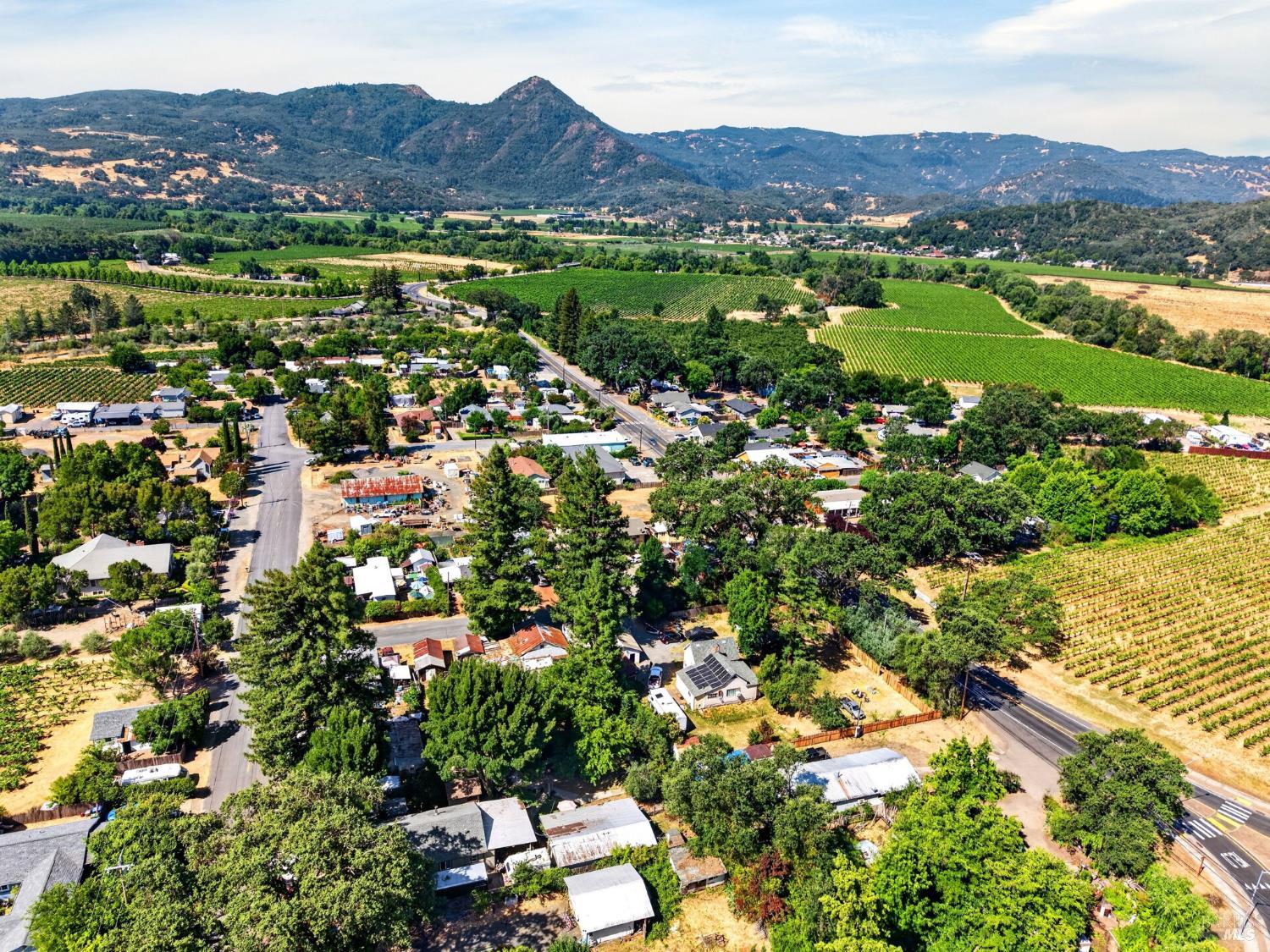 951 Highway 175 Highway Hopland CA 95449