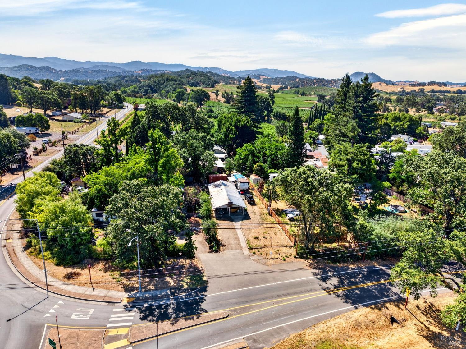 951 Highway 175 Highway Hopland CA 95449