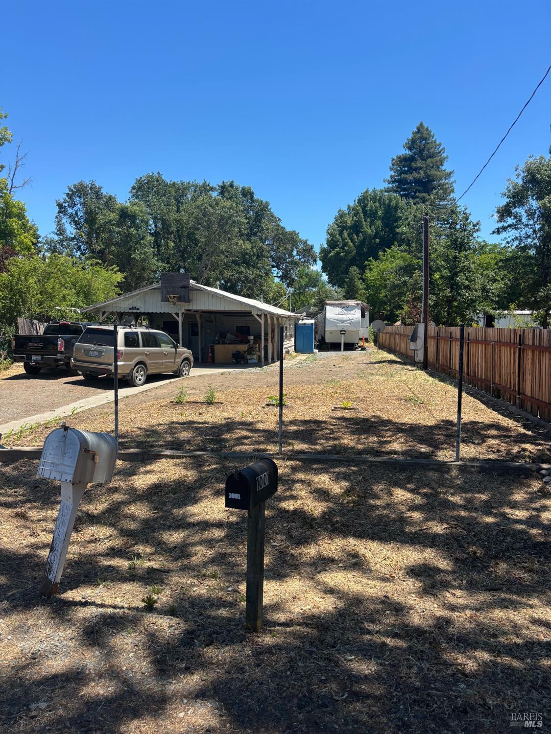 951 Highway 175 Highway Hopland CA 95449