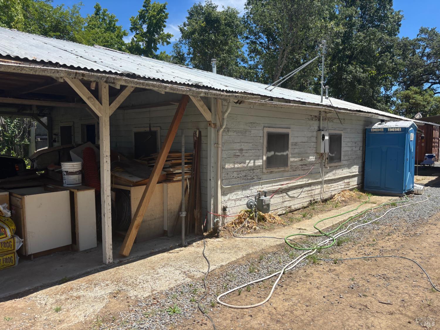 951 Highway 175 Highway Hopland CA 95449