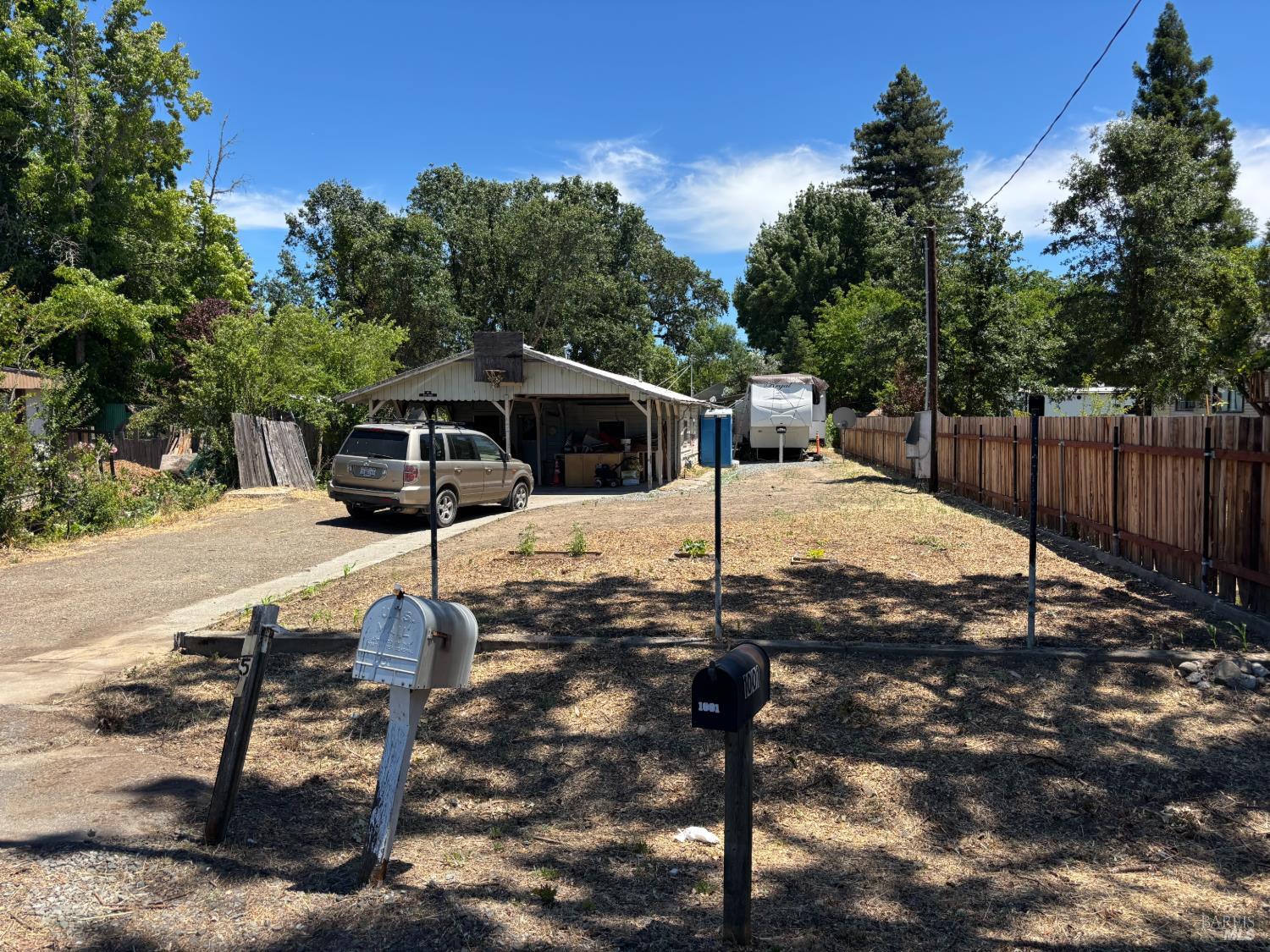 951 Highway 175 Highway Hopland CA 95449