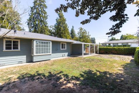 860 Norlee Street Sebastopol CA 95472