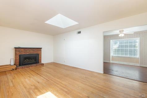860 Norlee Street Sebastopol CA 95472