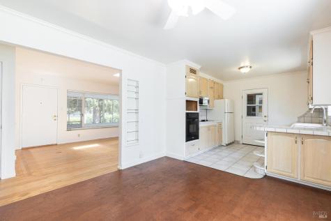 860 Norlee Street Sebastopol CA 95472