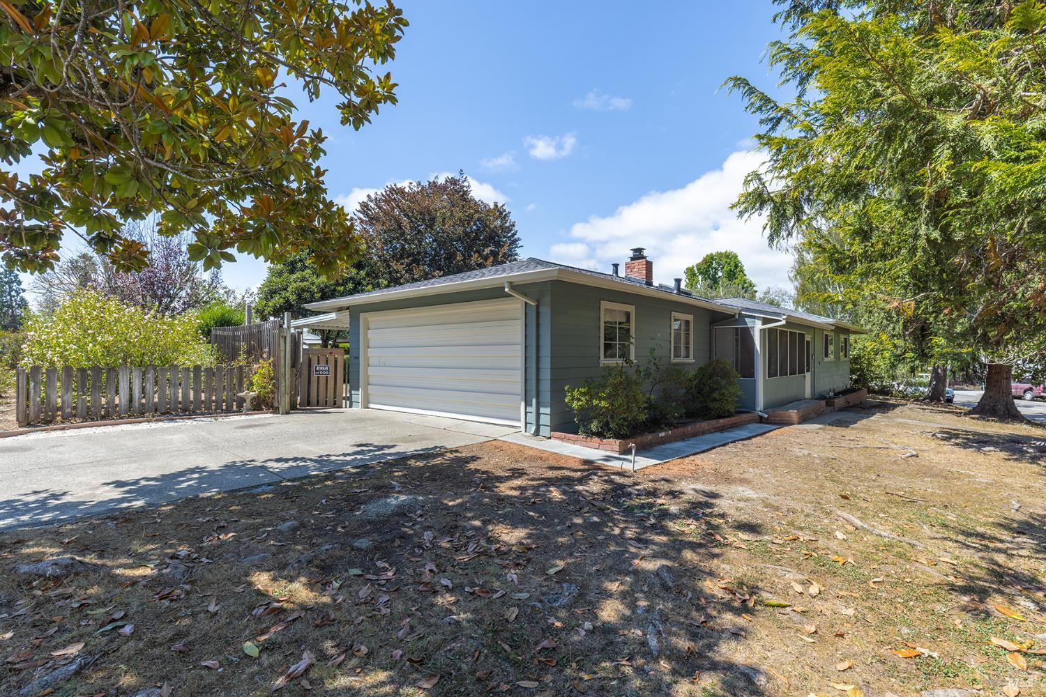 860 Norlee Street Sebastopol CA 95472
