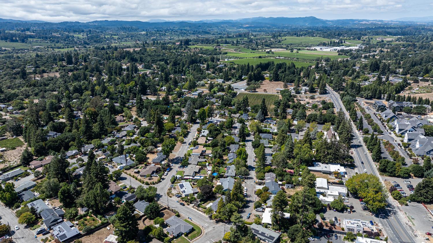 860 Norlee Street Sebastopol CA 95472