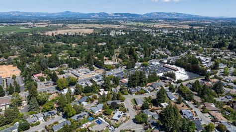 860 Norlee Street Sebastopol CA 95472