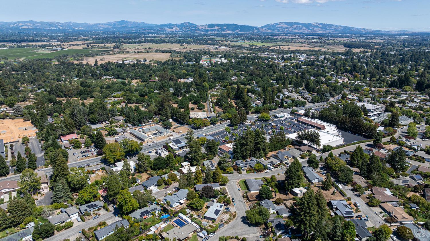 860 Norlee Street Sebastopol CA 95472
