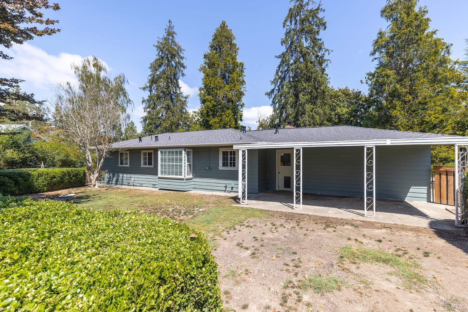 860 Norlee Street Sebastopol CA 95472