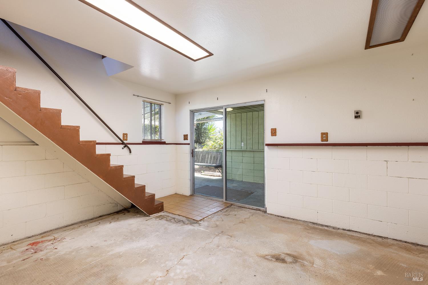 1155 Bayview Avenue Napa CA 94559