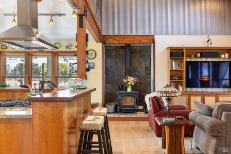 2510 Woolsey Road Windsor CA 95492