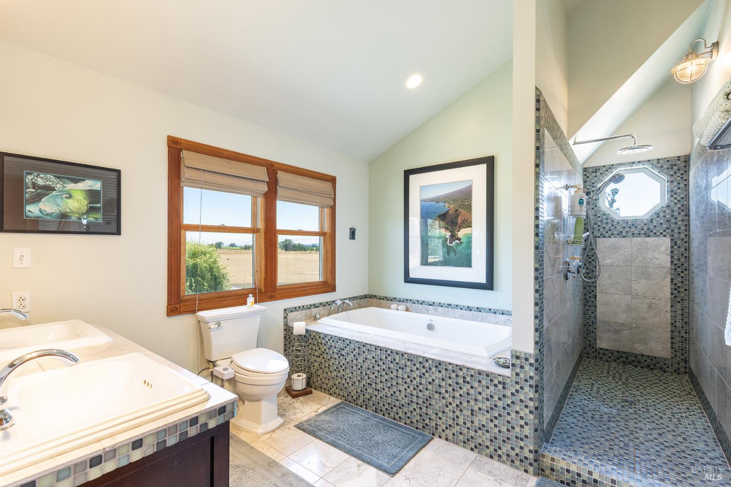 2510 Woolsey Road Windsor CA 95492